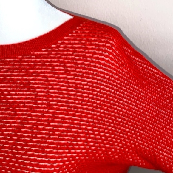 Theory textured crop sweater - Picture 7 of 9